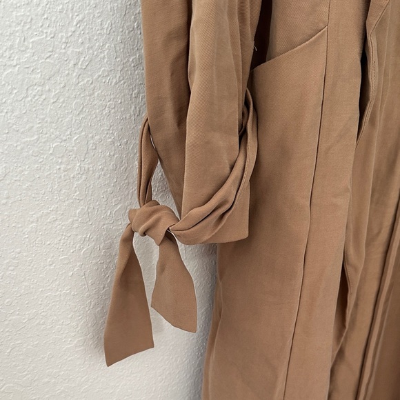 Express Drape Trench - Picture 3 of 6